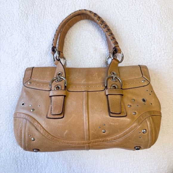 DNB - Picture 2 of 15